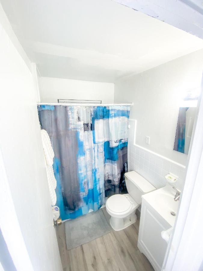 Uptown Inn & Suites St. Petersburg Esterno foto