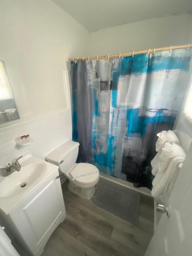 Uptown Inn & Suites St. Petersburg Esterno foto